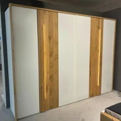 Schlafzimmereinrichtung Jovanna Lack Weiß Wildeiche Massiv Füße Metall