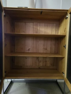 Schrank Alleskönner Korpus Knorrige Eiche Puro Geölt Front Betonoptik Grau Gestell Rohstahl Schwarz Lackiert