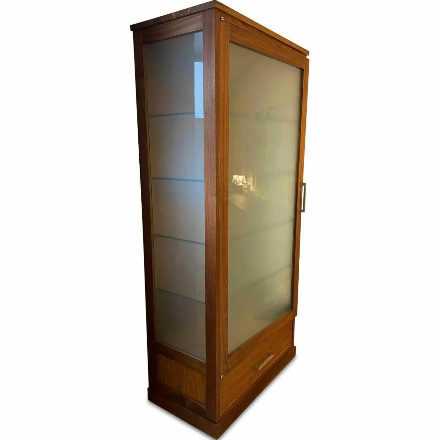 Schrank Colonia 2011 Small Nussbaum Satiniertes Glas