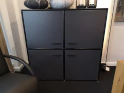 Schrank Modul Space MDF Anthrazit Stahlrohr Schwarz