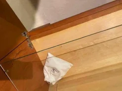 Schrank Varell Amerikanische Kirsche Geölt 2-türig mit Milchglasfüllung