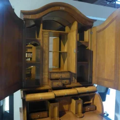 Schreibschrank Rosatea Nussbaum Mahagoni Myrte