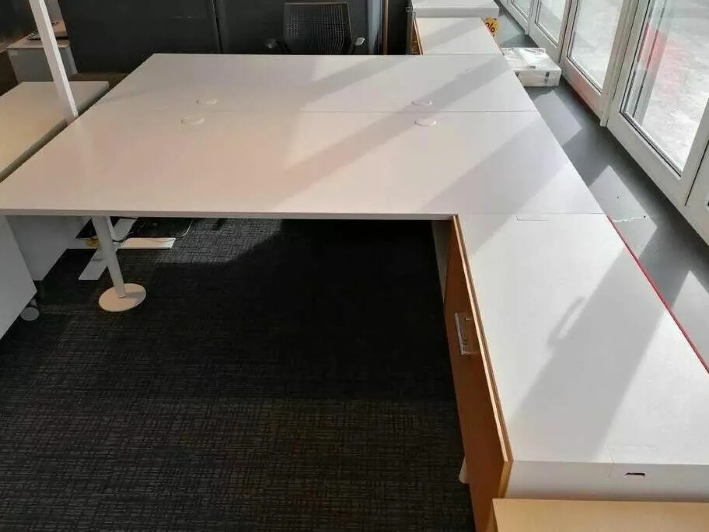 Schreibtisch Doppelarbeitsplatz Level 34 Melamin Soft Light Stoff Pano Avocado