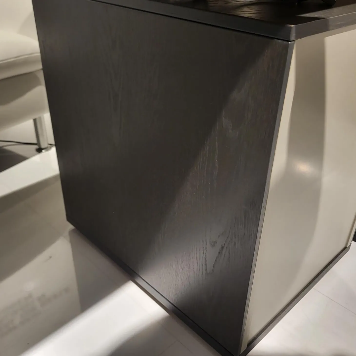 Schreibtisch Kara Frame Platte Und Gestell Eiche Graphit Anthrazit Furniert Inklusive Rollcontainer Lack Platingrau