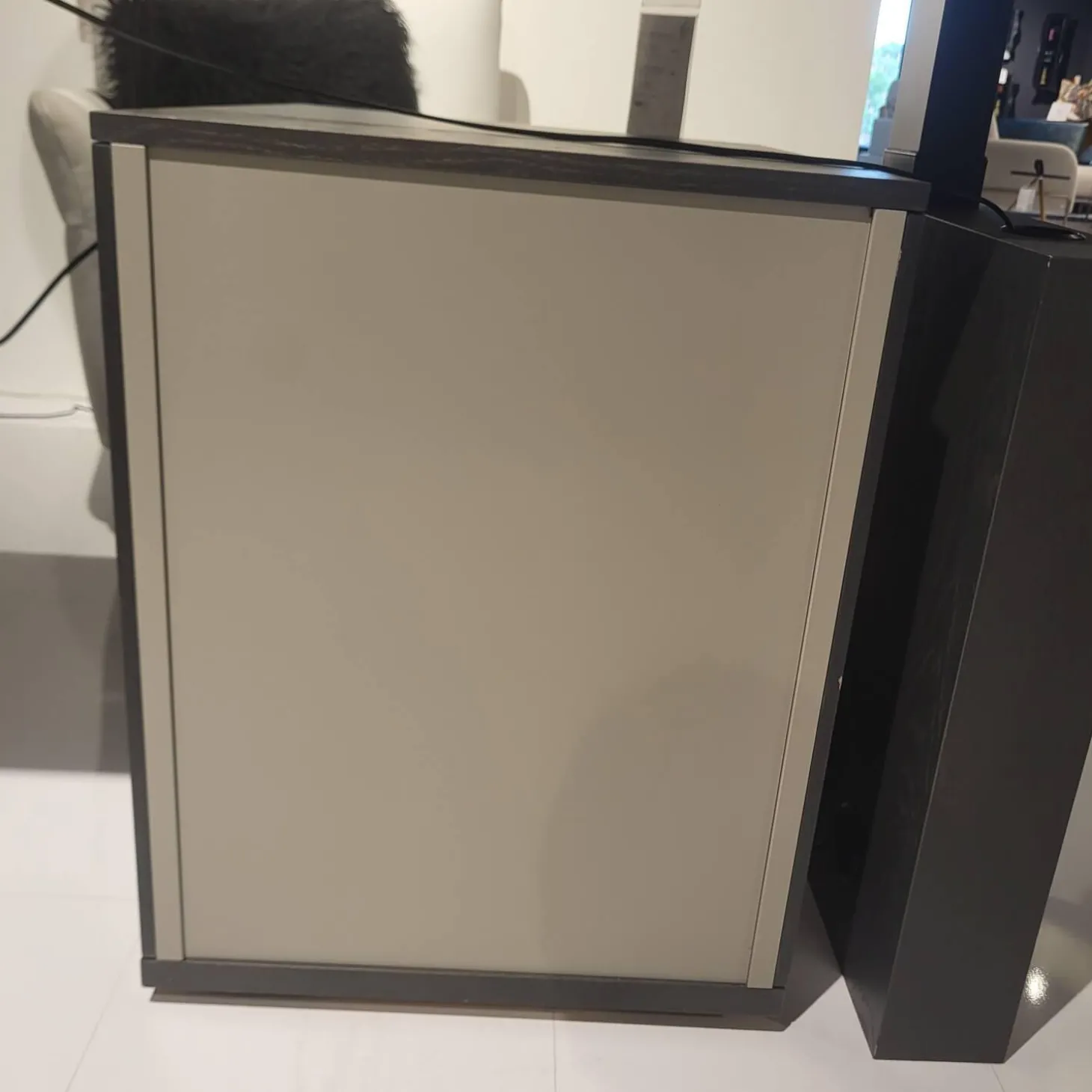 Schreibtisch Kara Frame Platte Und Gestell Eiche Graphit Anthrazit Furniert Inklusive Rollcontainer Lack Platingrau