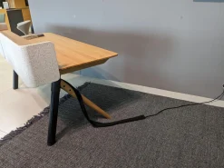 Schreibtisch Pisa Eiche Naturöl mit Ausstattungspaket 2 Höhenverstellbar Beleuchtung