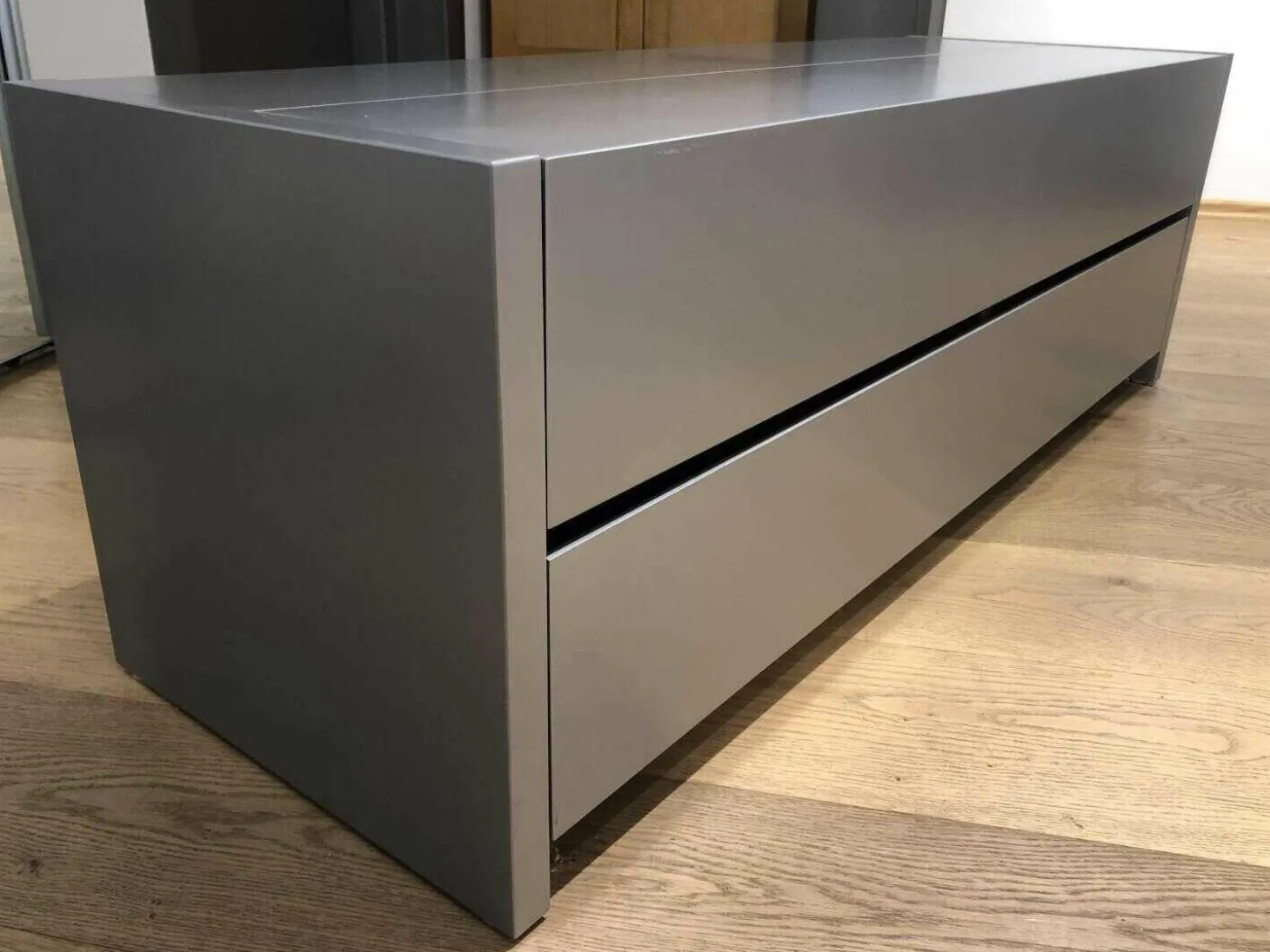 Schuhtruhe Logo Matt Lack Silber Grau