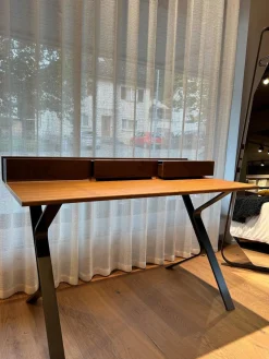 Sekretär Supreme Platte Nussbaum Furniert Gestell Stahl Pulverbeschichtet Bronze Schwarz Inklusive Drei Schubladen