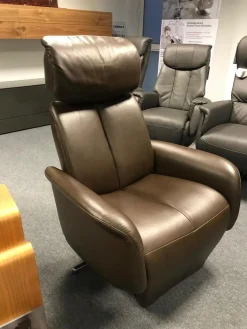 Sessel 5904 Bezug Leder Longlife Prestige Farbe 72 Nougat Dunkelbraun Fuß Metall Drehkreuz Chrom Mit Manuelle Verstellung