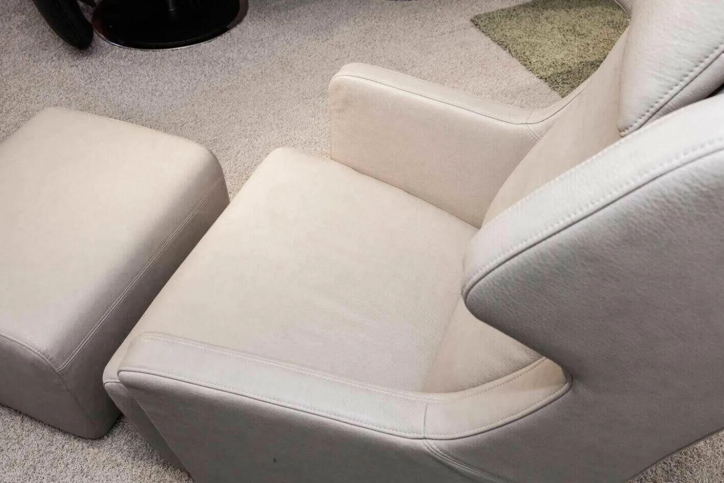 Sessel 5200 Leder Beige Mit Hocker