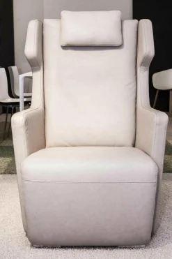 Sessel 5200 Leder Beige Mit Hocker