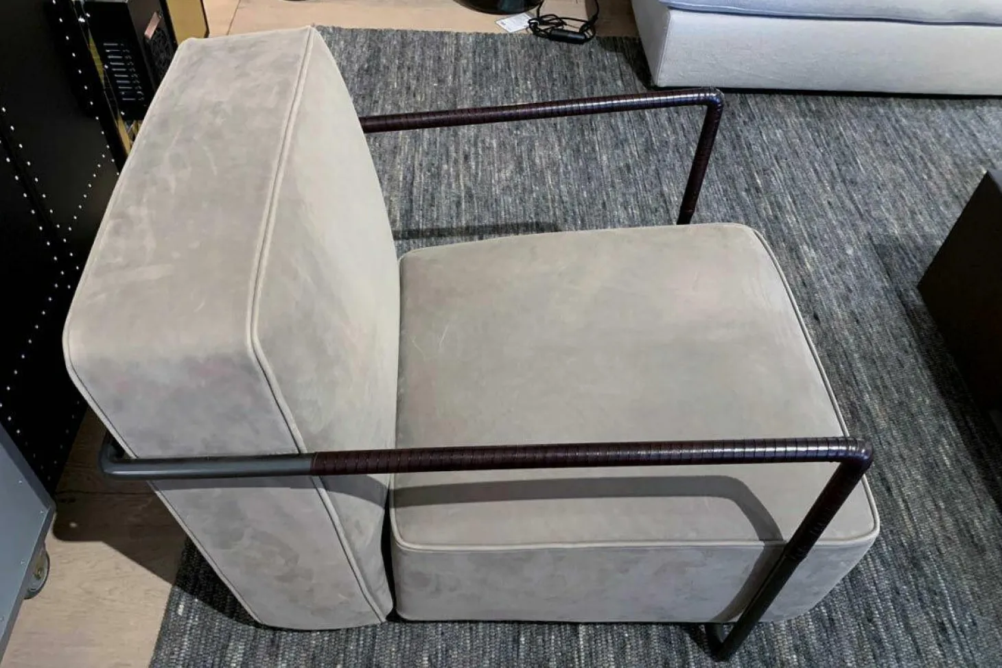 Sessel ABC Leder Beige Gestell Metall Brüniert Dunkelbraun