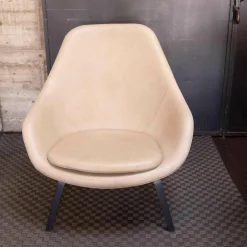 Sessel About A Chair AAL93 Leder Beige
