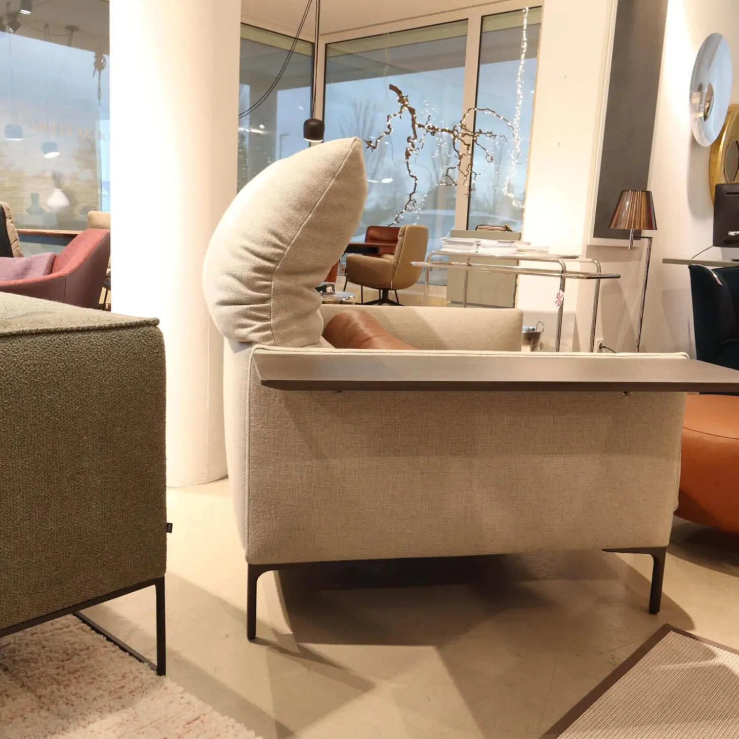 Sessel Avalanche Stoff 8311 Muschel Beige Hocker Leder 249 Cognac Braun Fuß F01 Feinstruktur Schwarz mit Hocker