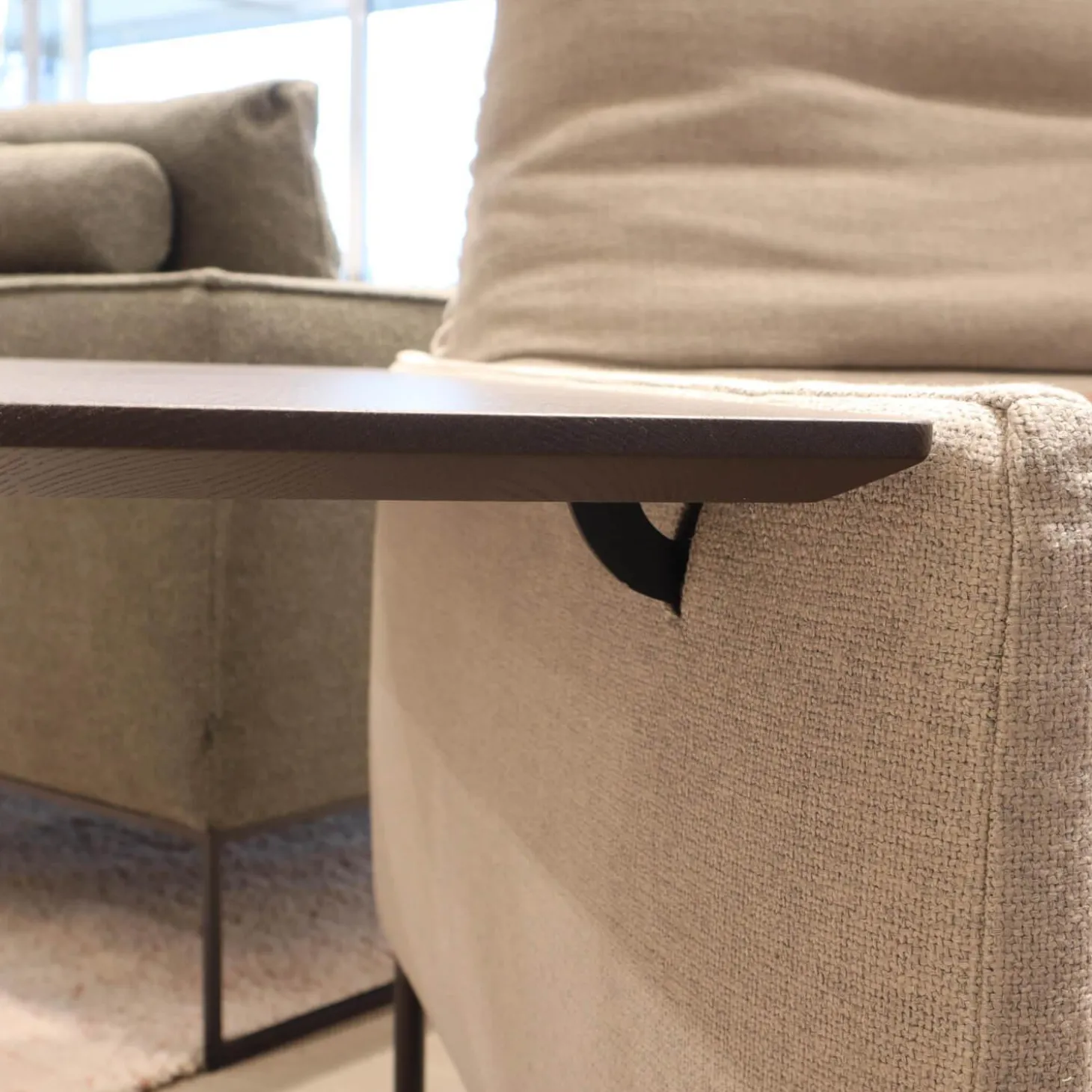 Sessel Avalanche Stoff 8311 Muschel Beige Hocker Leder 249 Cognac Braun Fuß F01 Feinstruktur Schwarz mit Hocker