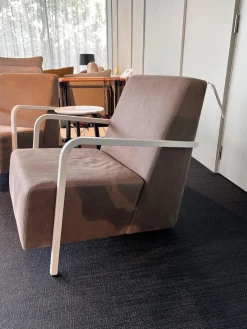 Sessel Bertus Leder Tundra 600 Choco Braun Metallgestell Weiß Lackiert