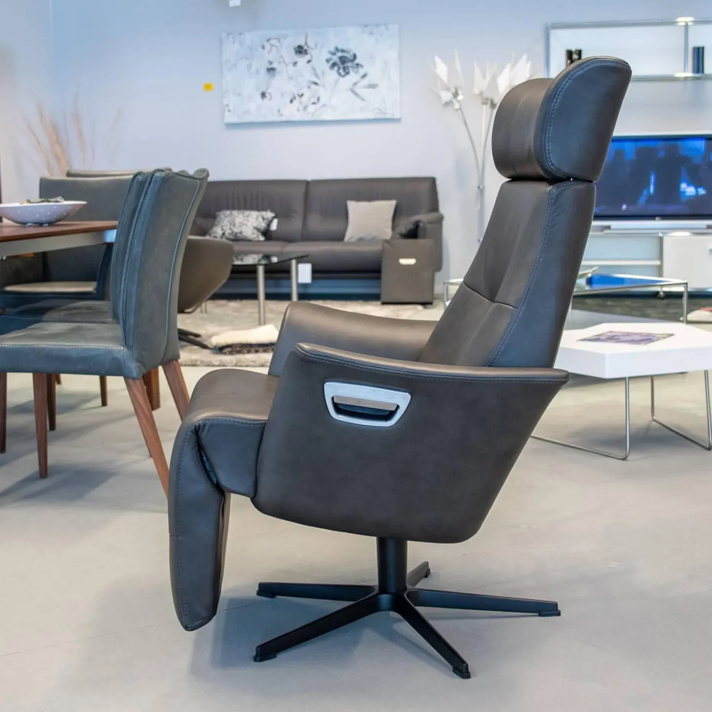 Sessel Beyoung Leder Bolzano Schwarz 2545-85 Lava Braun X-Fuß Schwarz Rücken Hoch