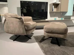 Sessel Boheme Leder Natural Velours Seppia Gestell Schwarz Drehbar mit Hocker