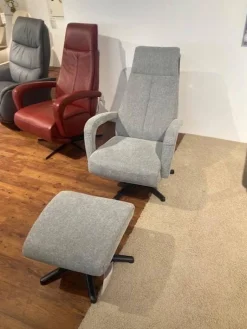 Sessel Boss Stoff 2 Cats 167 Zinc Grau Gestell Metall Schwarz Inklusive Hocker