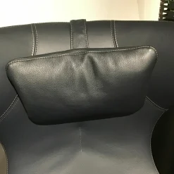 Sessel Caruzzo Leder Raffino Dragonfly Schwarz mit Hocker und Kopfkissen