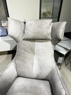 Sessel Charles Leder Crazy Nubuk Beige Grau 2510 41 Platte Rund Schwarz Matt Pulverbeschichtet Inklusive Nackenkissen