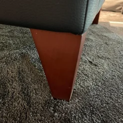 Sessel CL 400 Leder 43 Indigo 43.850 Fuß Holz Mahagoni Gebeizt