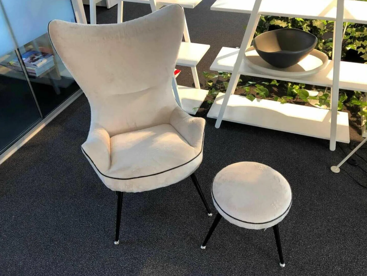 Sessel Contessa 1956 Stoff Yukon Snow Keder Schwarz Gestell Schwarz