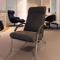 Sessel Curve Leder Yava Vulcano Kat. 2 Gestell Metall