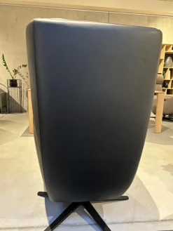 Sessel Dave Leder Normandie Schwarz Gestell Sternfuß Schwarz Matt Motorisch Verstellbar