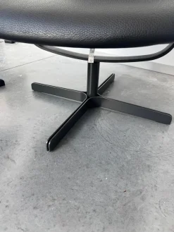 Sessel DS 343 Leder 10 Neck 11 Black Schwarz Gestell Metall Schwarzgrau Inklusive Hocker