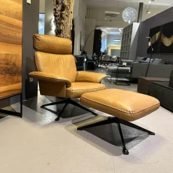 Sessel DS 0031 Leder Touch 25 Cuoio Braun Drehgestell 4 Sternfuß Schwarz Matt Beschichtet Mit Hocker DS-31