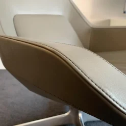 Sessel DS-144 Leder Select 2418 Schiefer Ziernaht Schwarz mit Hocker