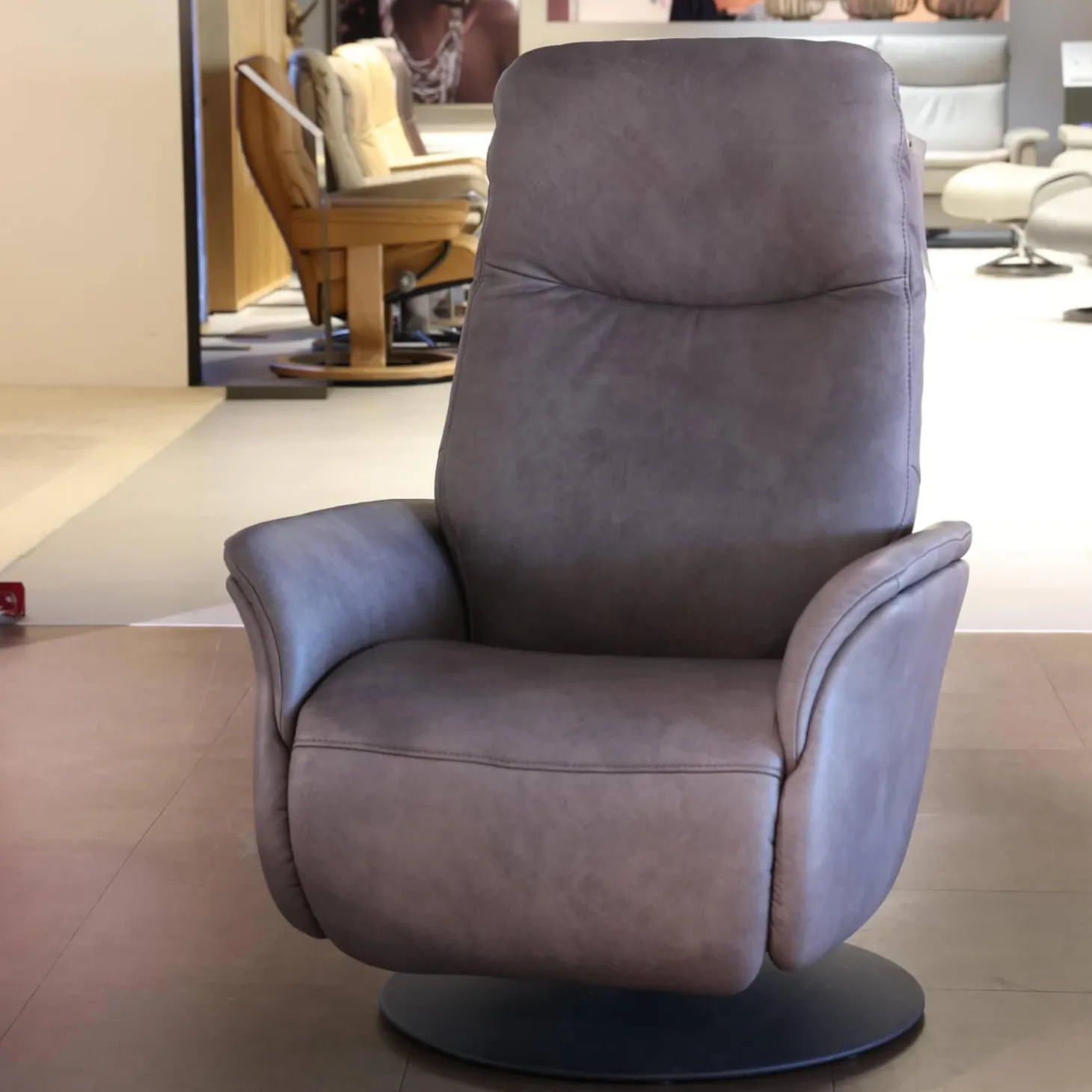 Sessel Easy-Swing Leder Eleganza Fango Braun Superlastic Plus Tellerfuß Anthrazit