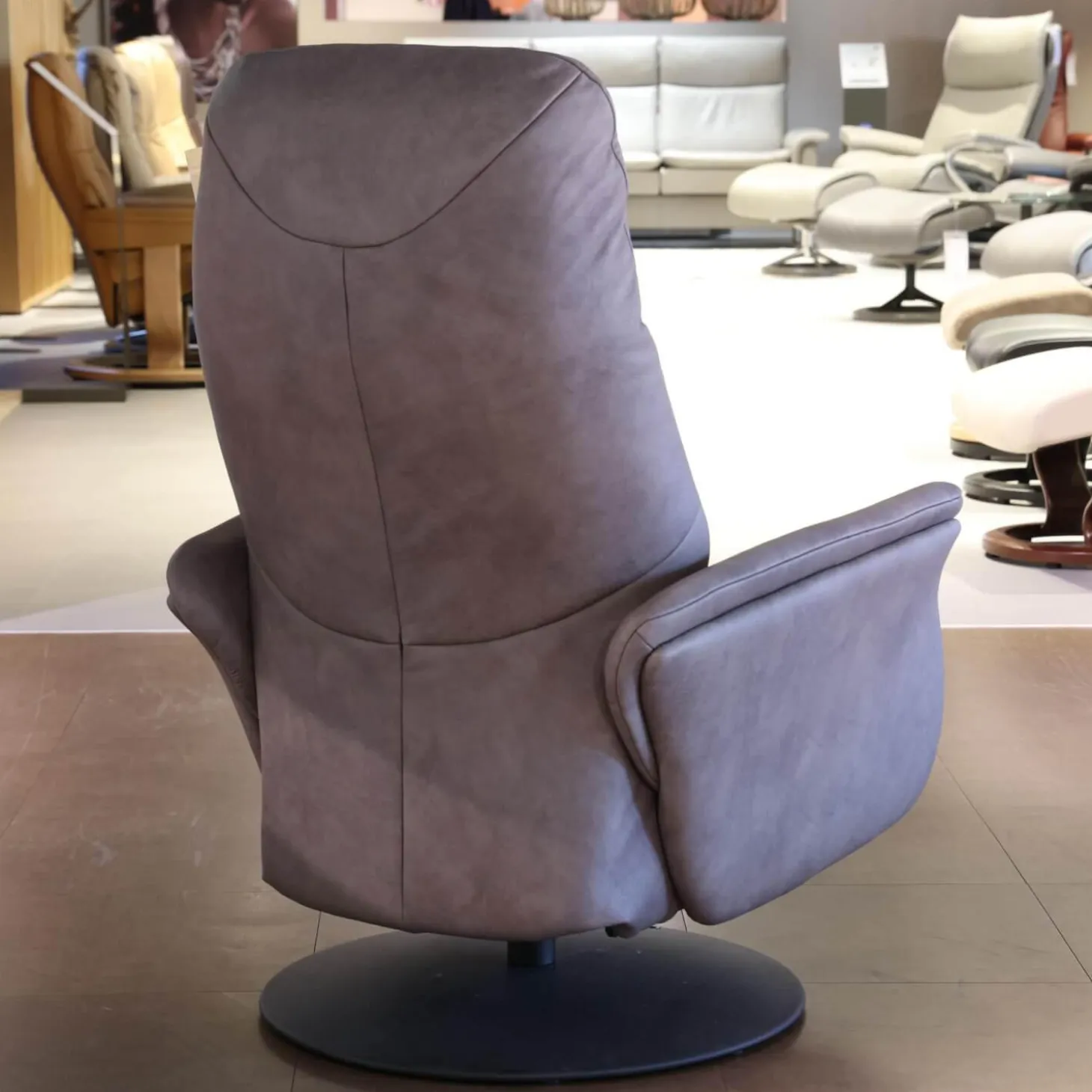 Sessel Easy-Swing Leder Eleganza Fango Braun Superlastic Plus Tellerfuß Anthrazit