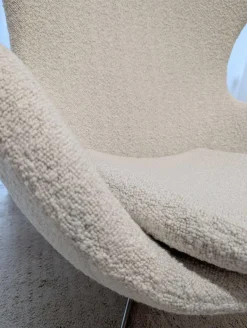 Sessel Egg Chair Stoff Karakorum Ecumee 007 Weiß Kreuzfuß Aluminium