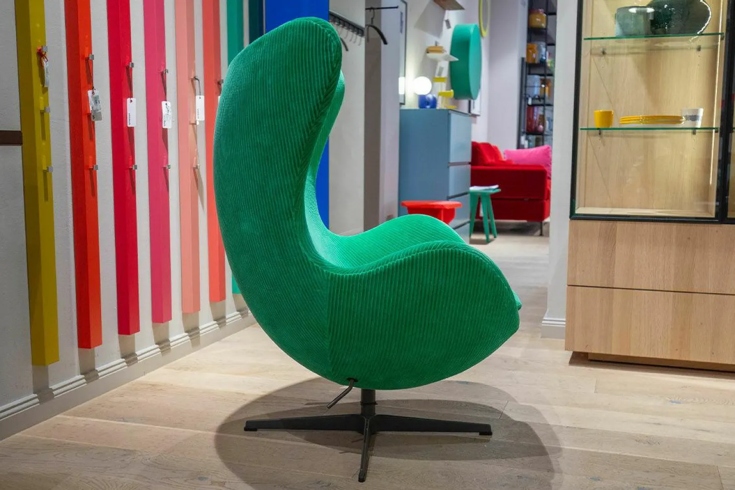 Sessel Egg Chair Stoff Special Fabric Phlox 0933 Green Grün Gestell Warm Graphite Lackiert Grau