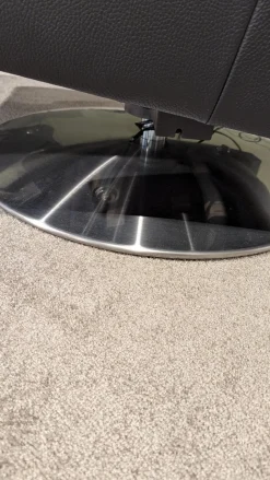 Sessel EM 210 15 Leder 170 Schwarz 136 Tellerfuß Edelstahl Gebürstet Mit Kopfteilverstellung Manuell Und 2 Motorisch Plus Aufstehhilfe