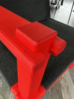 Sessel Farmer Stoff 5094 Schwarz Gestell Esche Geölt Pulver Rot P150 Mit Kunststoffgleitern Inklusive Tisch