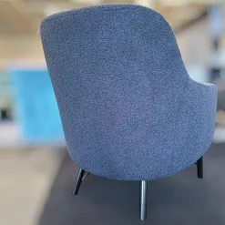 Sessel Flow Bezug Chivasso Dunkelblau Füße Esche