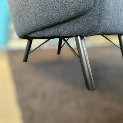 Sessel Flow Bezug Chivasso Dunkelblau Füße Esche