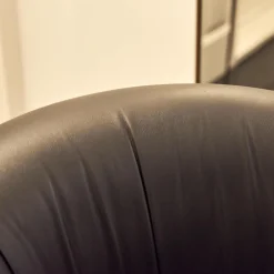 Sessel Grasso Bezug Leder Sauvage S Black Schwarz Gestell Metall Schwarz Inklusive Fußhocker