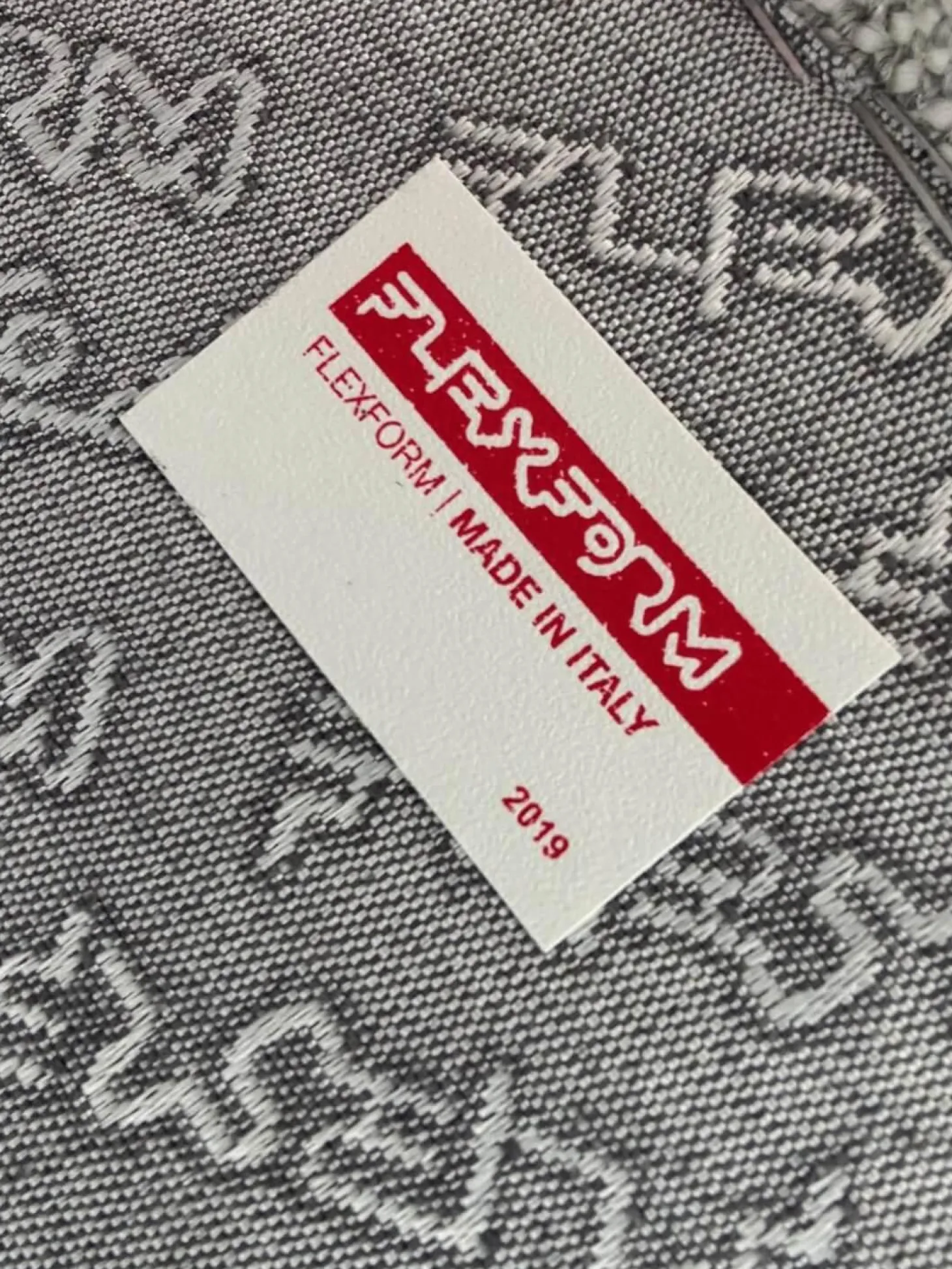 Sessel Guscioalto 015M41 Soft Stoff Top Topazio 990 Grau Gestell Metall Brüniert Inklusive Kissen