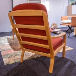 Sessel Hoch DY 1260H Stoff Comfort 0028 Rot Kernbuche Geölt