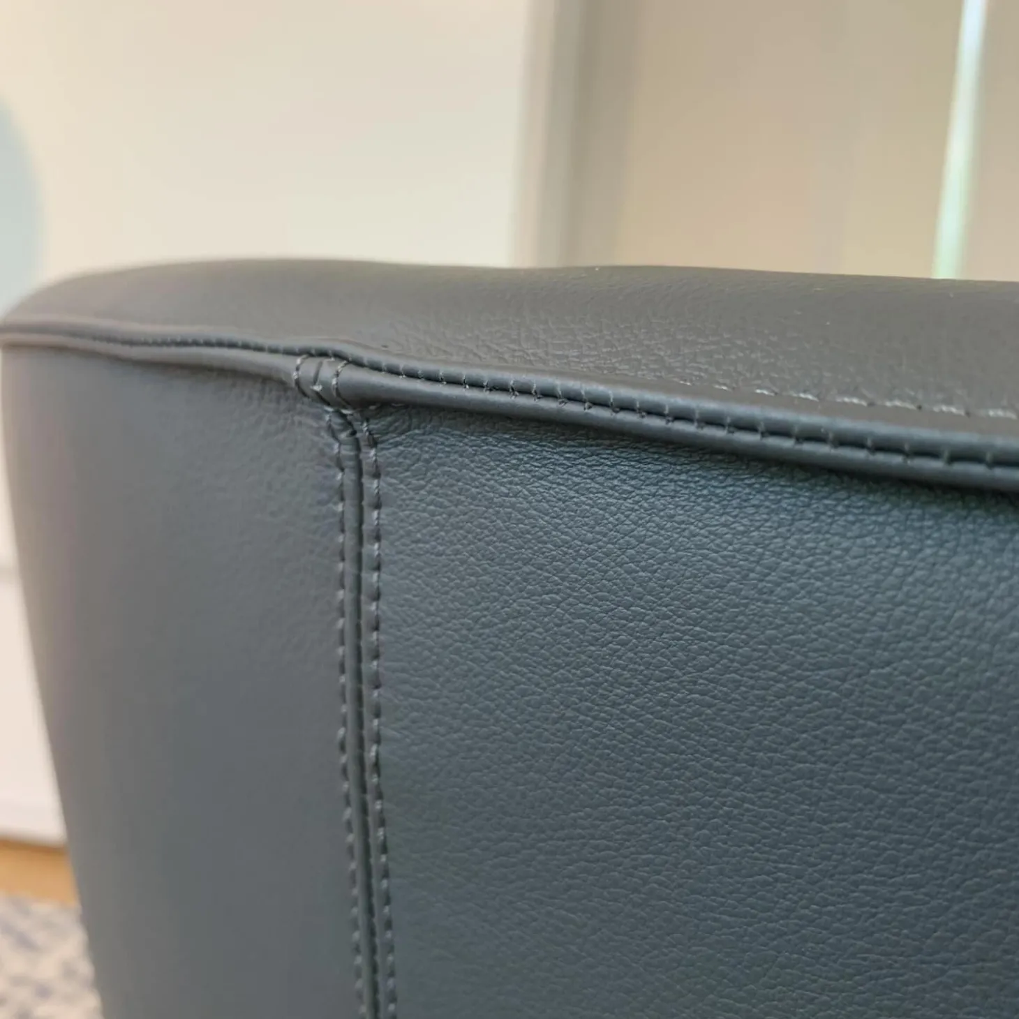 Sessel Ishino 195-10 Leder 55 1441 Basalt Grau