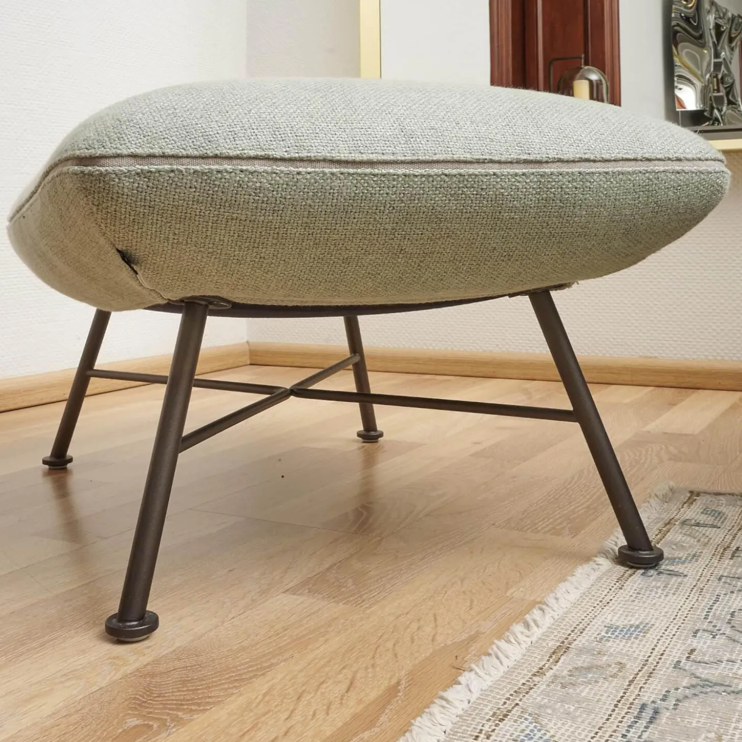 Sessel Jalis Lounge Stoff 8305 Mintgrün Grün Grau Drahtgestell F01 Schwarzbraun Inklusive Hocker