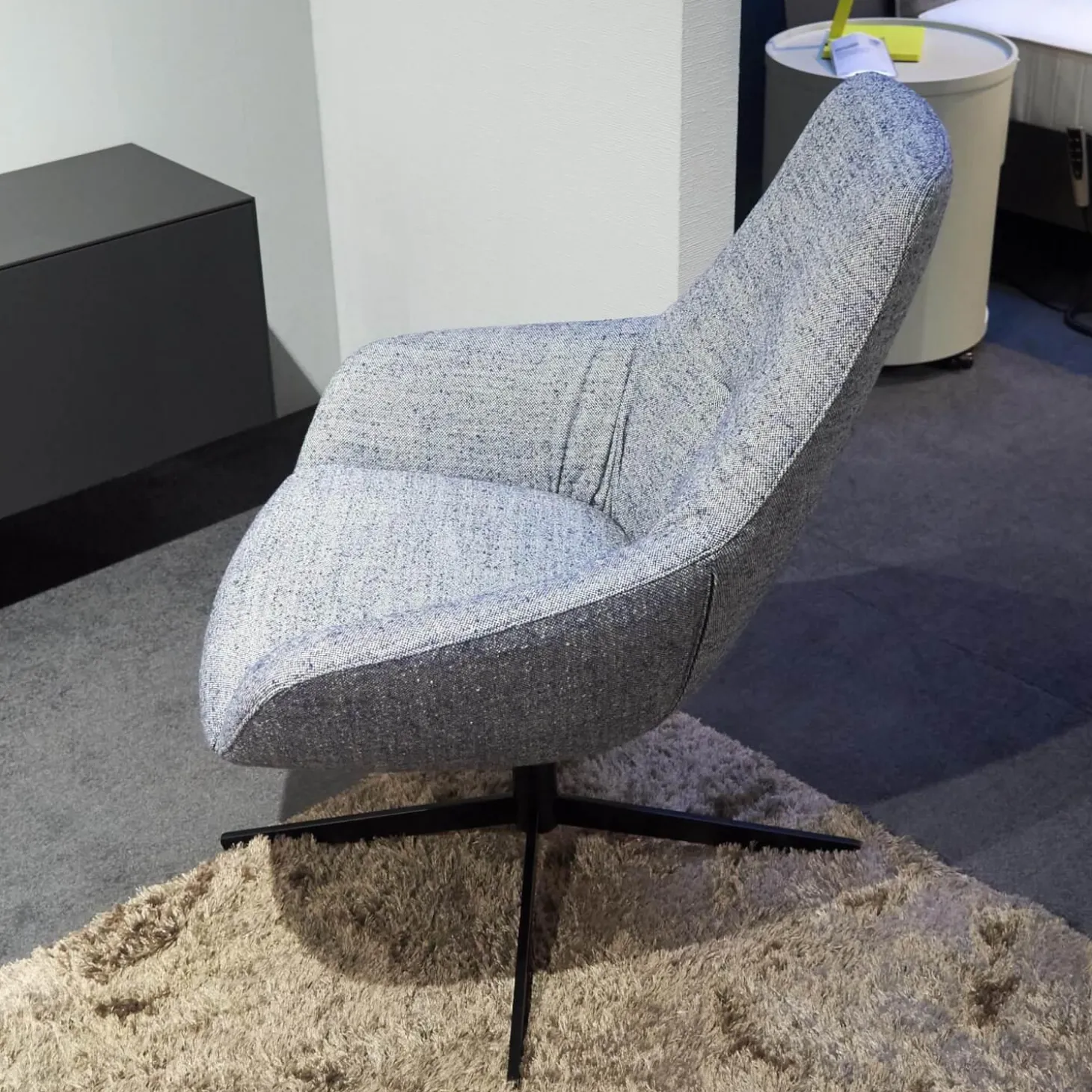 Sessel Liv 2181 Stoff 3lfm Spring Grau Blau Fußkreuz Stahl Schwarz Matt Pulverbeschichtet Mit Kunststoffgleitern