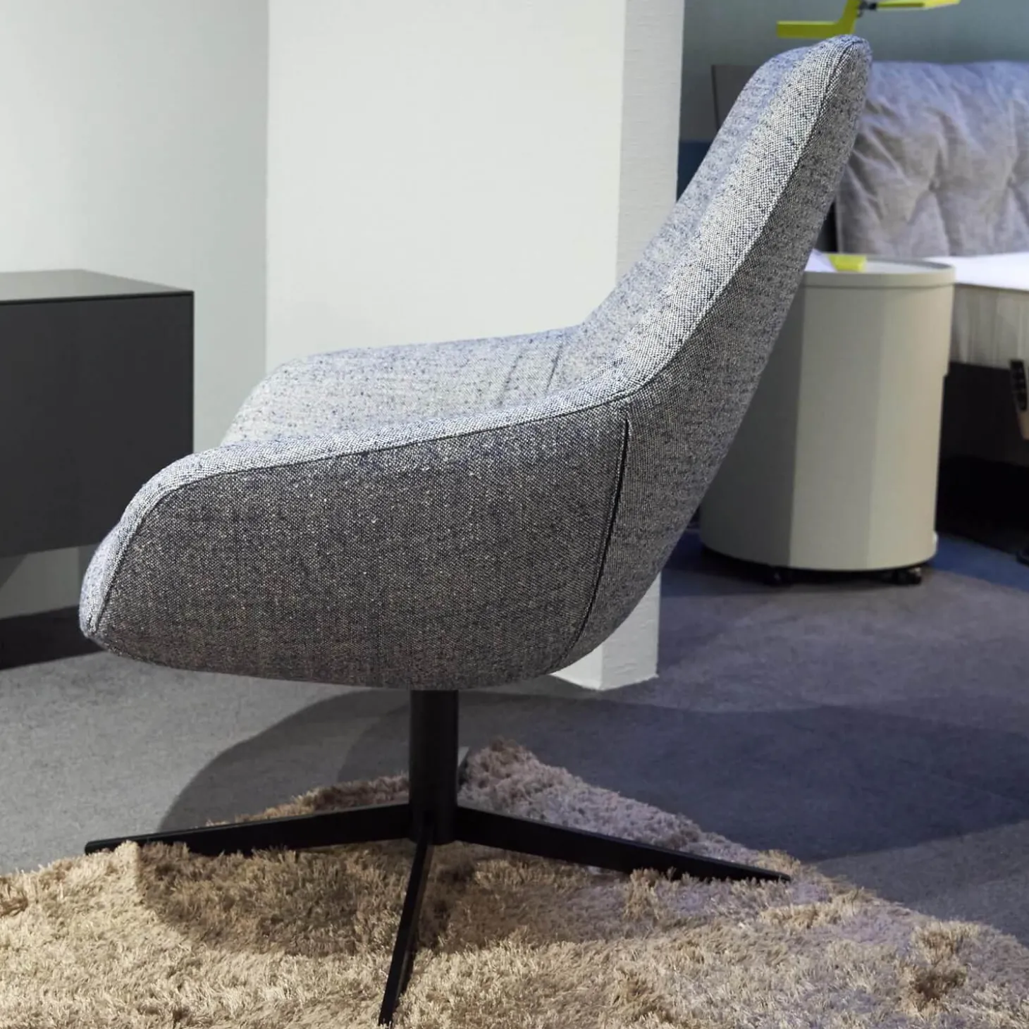 Sessel Liv 2181 Stoff 3lfm Spring Grau Blau Fußkreuz Stahl Schwarz Matt Pulverbeschichtet Mit Kunststoffgleitern