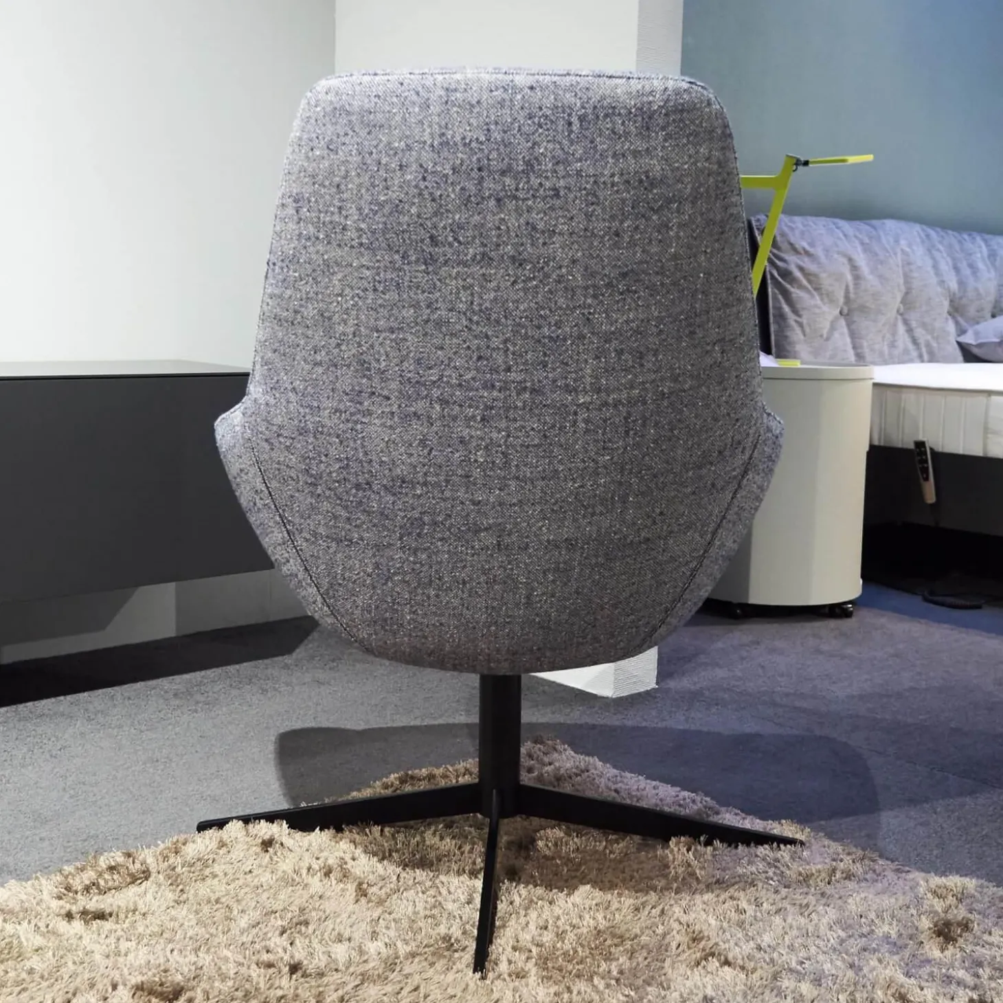 Sessel Liv 2181 Stoff 3lfm Spring Grau Blau Fußkreuz Stahl Schwarz Matt Pulverbeschichtet Mit Kunststoffgleitern