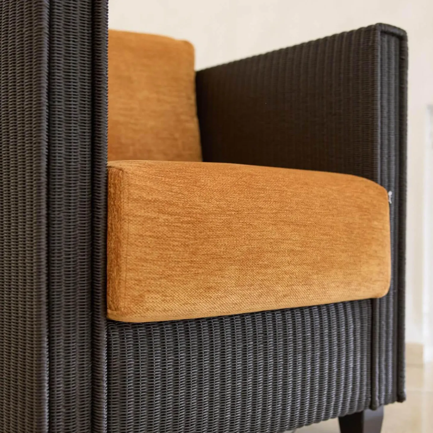 Sessel Loft Pur Geflecht Marone Matt Stoff Side 2012 Farbe Gelb 01