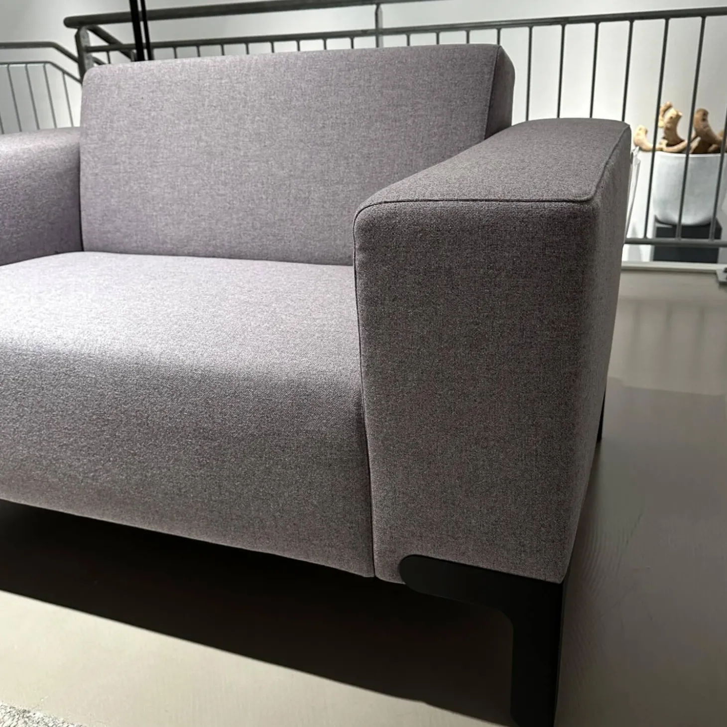 Sessel Loveseat Foldy Stoff Tonica 633 Grau Füße Stahl Schwarz RAL9005